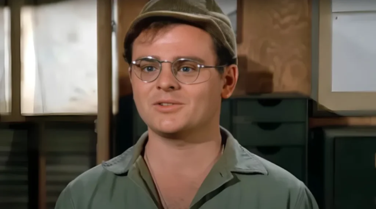 Gary Burghoff Net Worth, Bio,Age, Height, Education, Career, Family, Social Media, And More